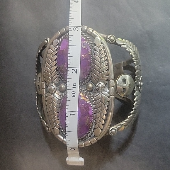 Real ⭐️ Handmade TM Purple Turquoise and Silver Signed Cuff Tommy Nelson Navajo - Picture 15 of 17